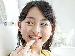 子どもの歯を守るには小さい頃からのケアが大切です